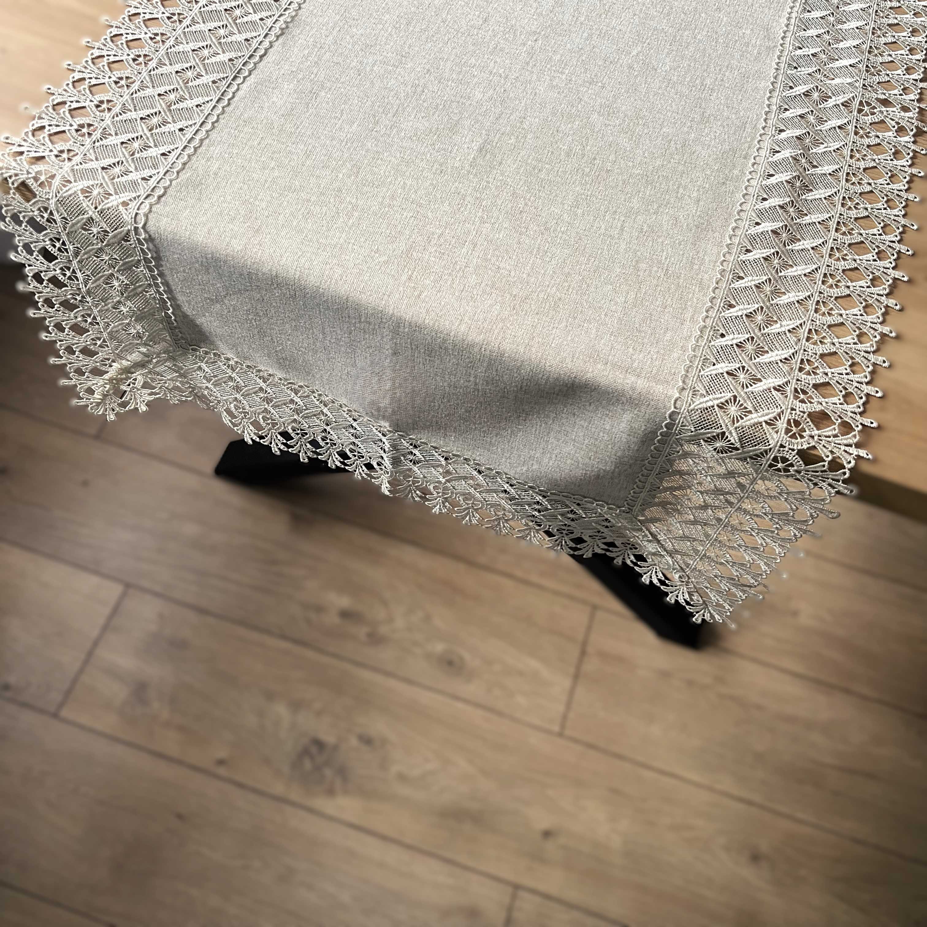 Bieżnik z gipiurą imitacja lnu elegancki prostokątny beżowy - 40x160 cm Bieżnik z gipiurą imitacja lnu elegancki prostokątny beżowy - 40x160 cm